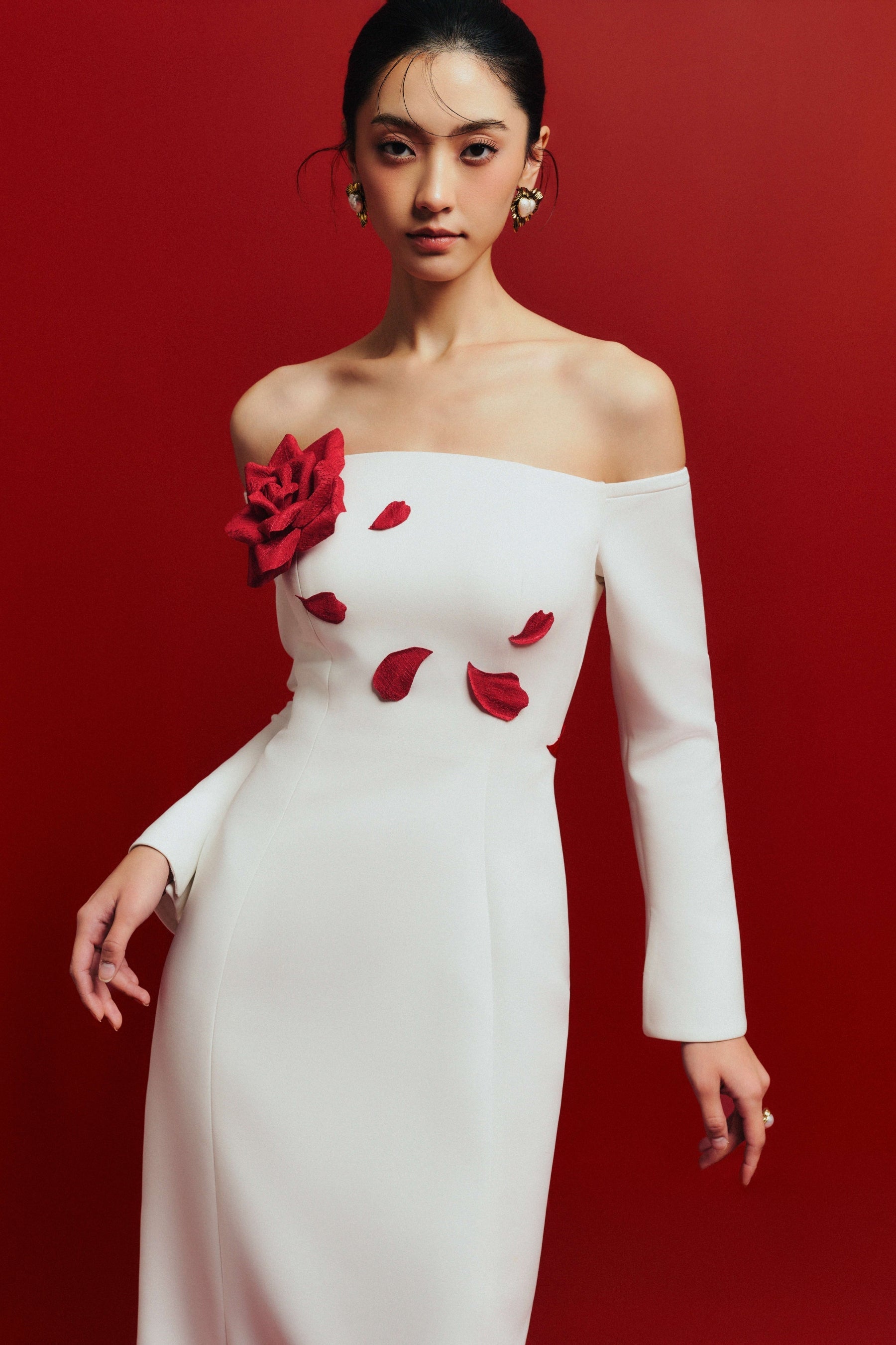 Deep Roses Sheath Flower Applique Twill Floor Length Dress