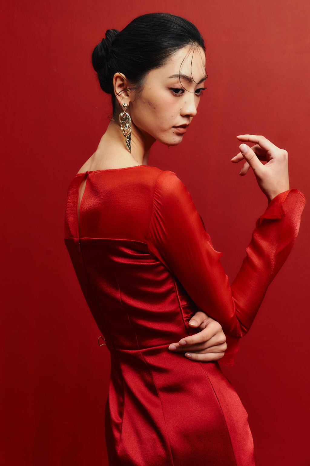 River Silk Sheath Boat Neck Taffeta Silk Floor Length Dress