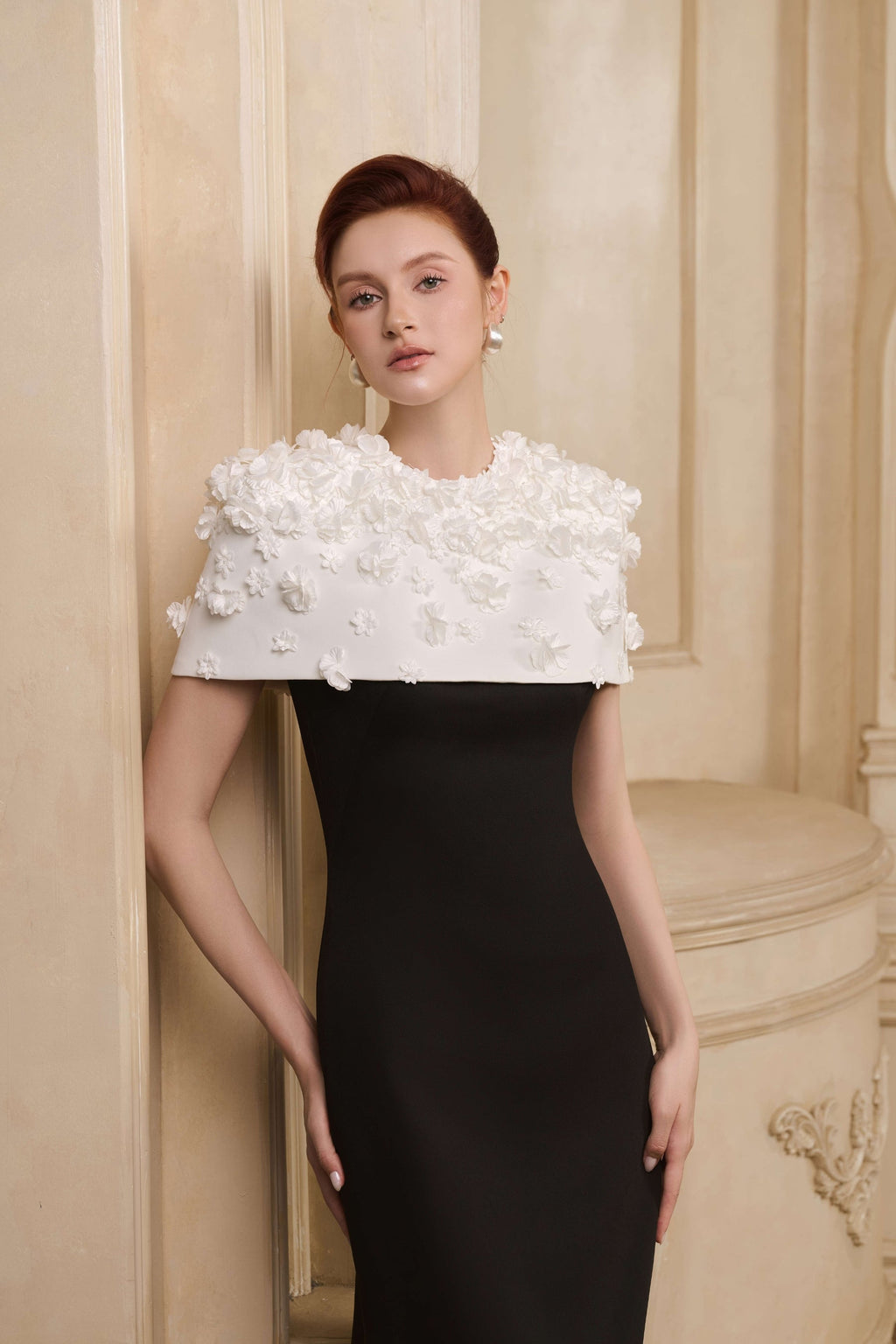 Cici Appliqué Structured Midi Dress