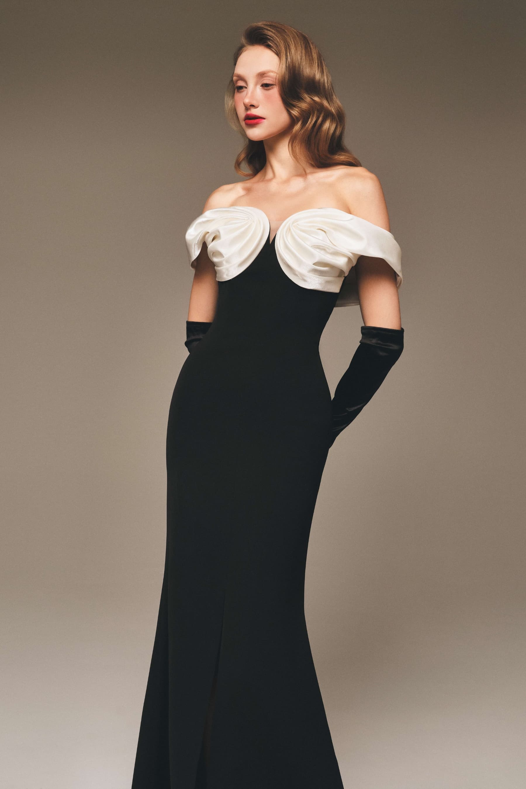 Off-Shoulder Structured Bust Mermaid Gown